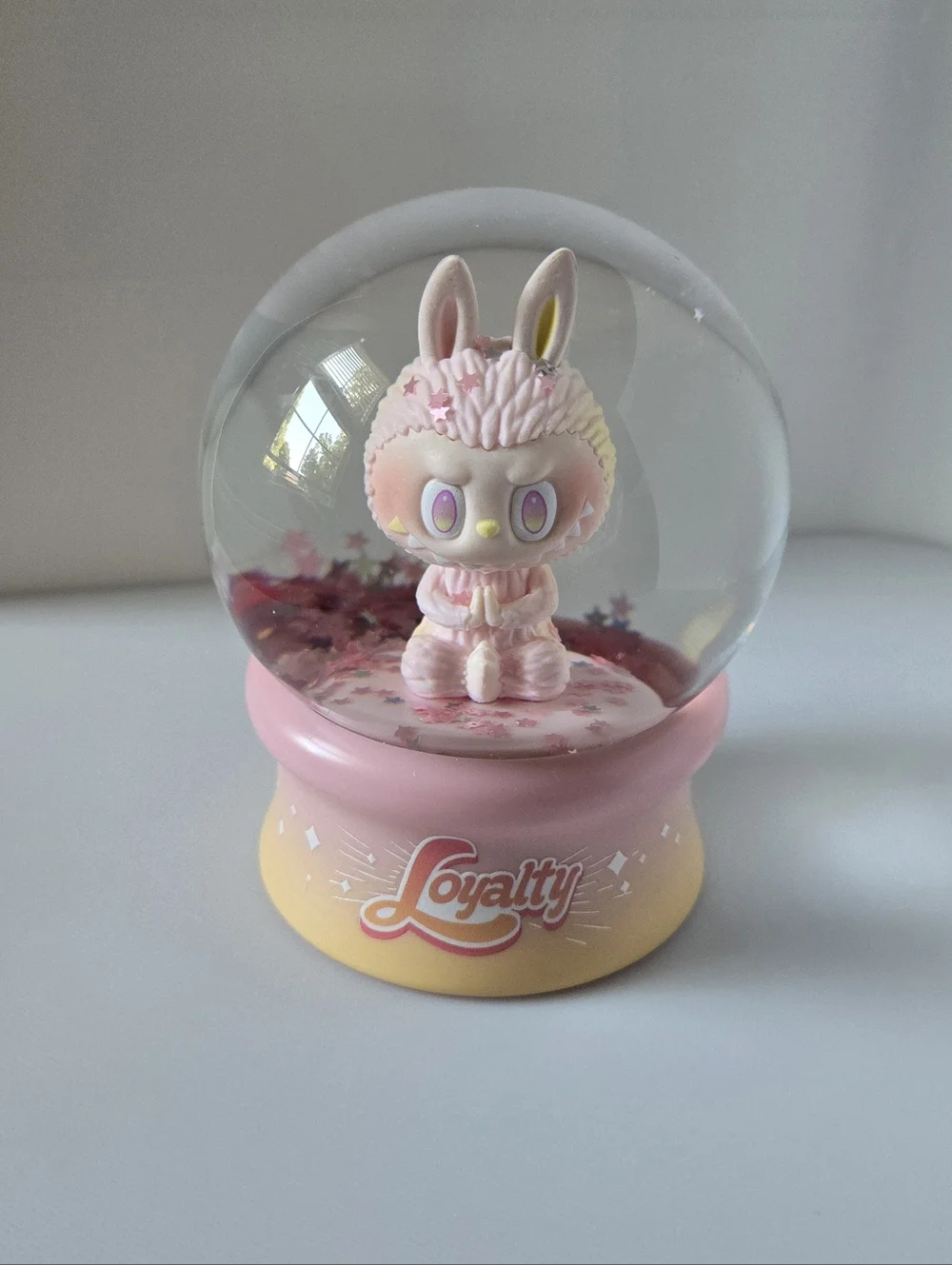 POP MART Big into Energy Snow Globe - Loyalty - Picture 4 of 9